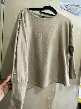 Cable & Gauge Pearl-Trim Tan Crewneck Sweater